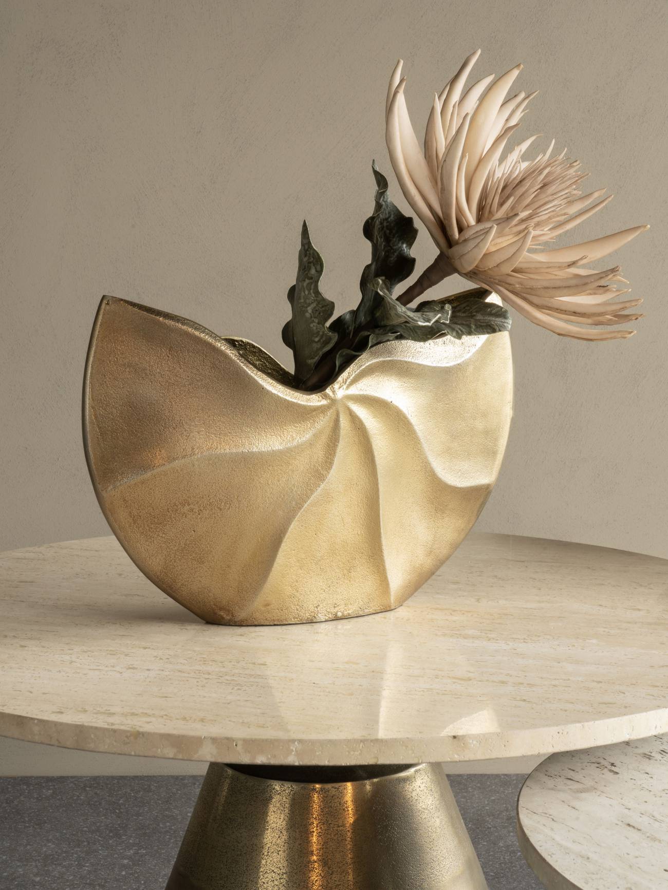 Cast Aluminium Gold Swirl Texture Vase